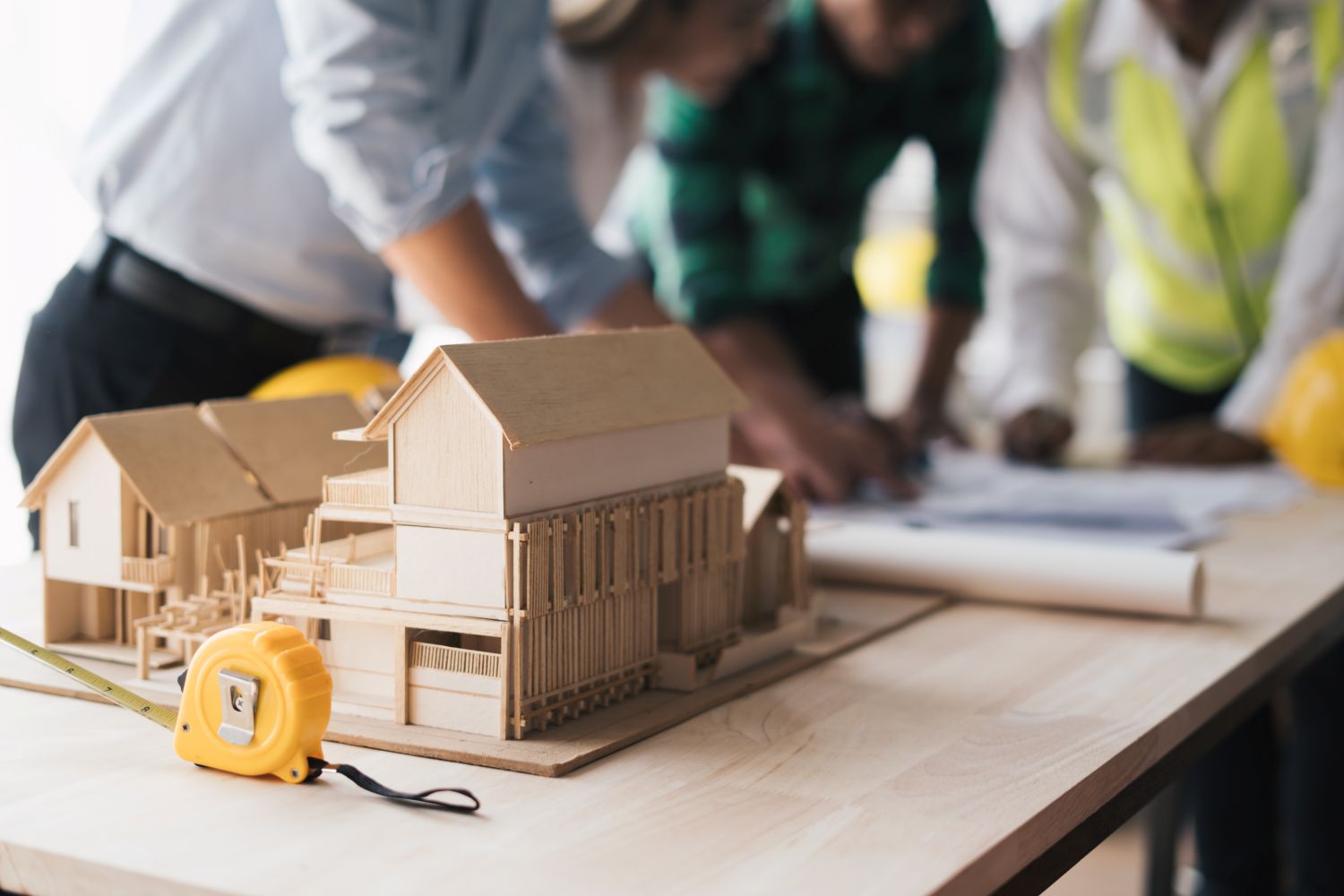 The Distinct Differences Between Building a High-End and Regular Home
